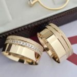 Par Alianças de Moedas Antiga Reta 8MM Pedras Cravejadas e Jateada