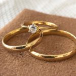 Par Alianças de Moedas Antiga Abaulada 4MM