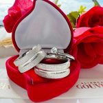 Par Aliança Aço Inoxidável Prata Reta 8MM Frisão