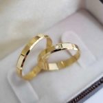 Par Alianças de Moedas Antiga Chanfrada 4MM e Pedra