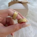 Par de Alianças Banhadas Reta 7MM Jateda dois Frisos Diagonal