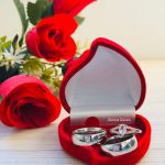 Par Alianças de Aço Inoxidável Prata 6MM com uma Pedra