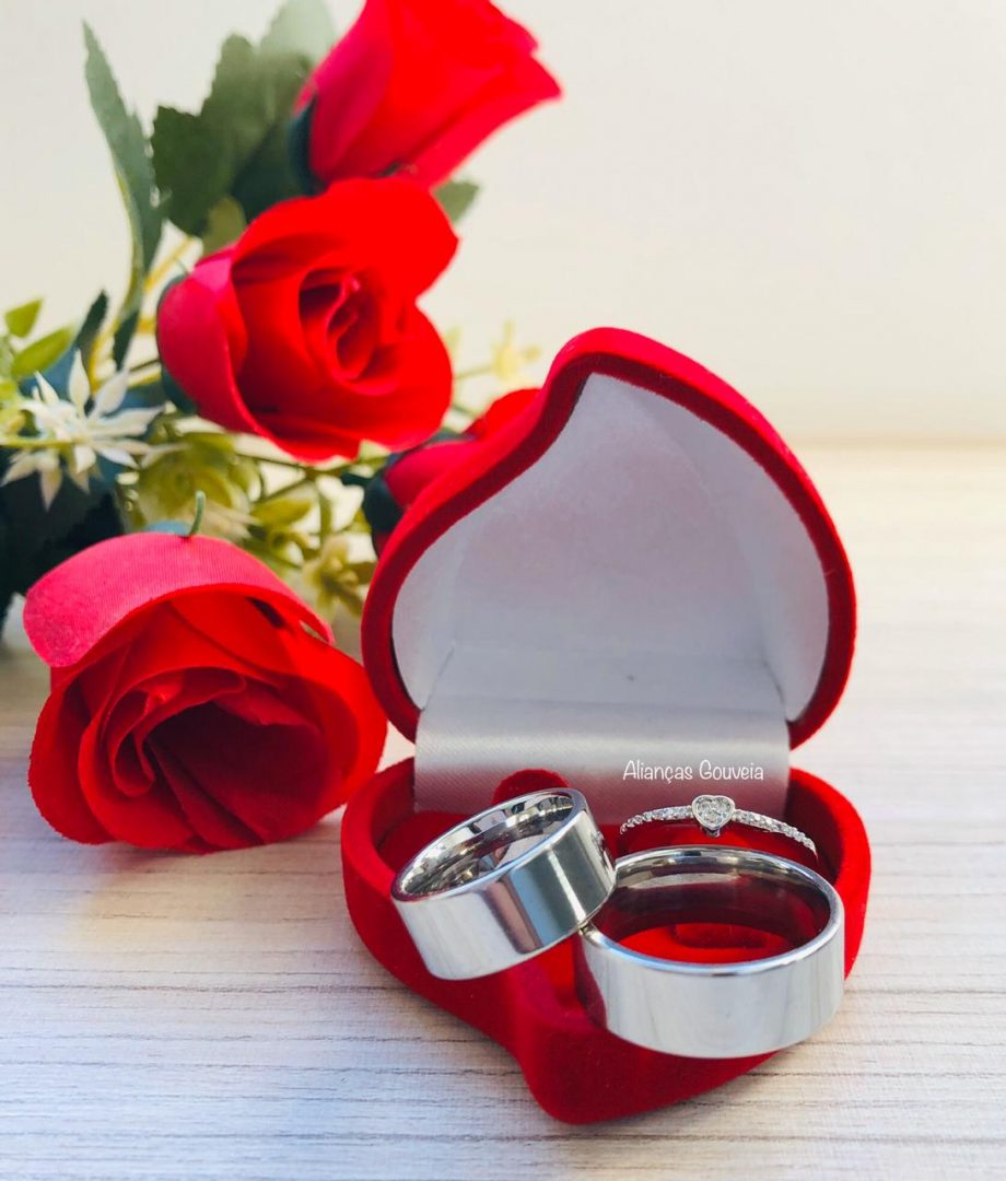 site-reta-8m.jpg Par Aliança Aço Inoxidável Prata Reta 8MM de Largura - Imagem 1