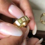 Unidade Aliança Reta 7MM e Pedras + Anel Delicate + Aparador Luxo